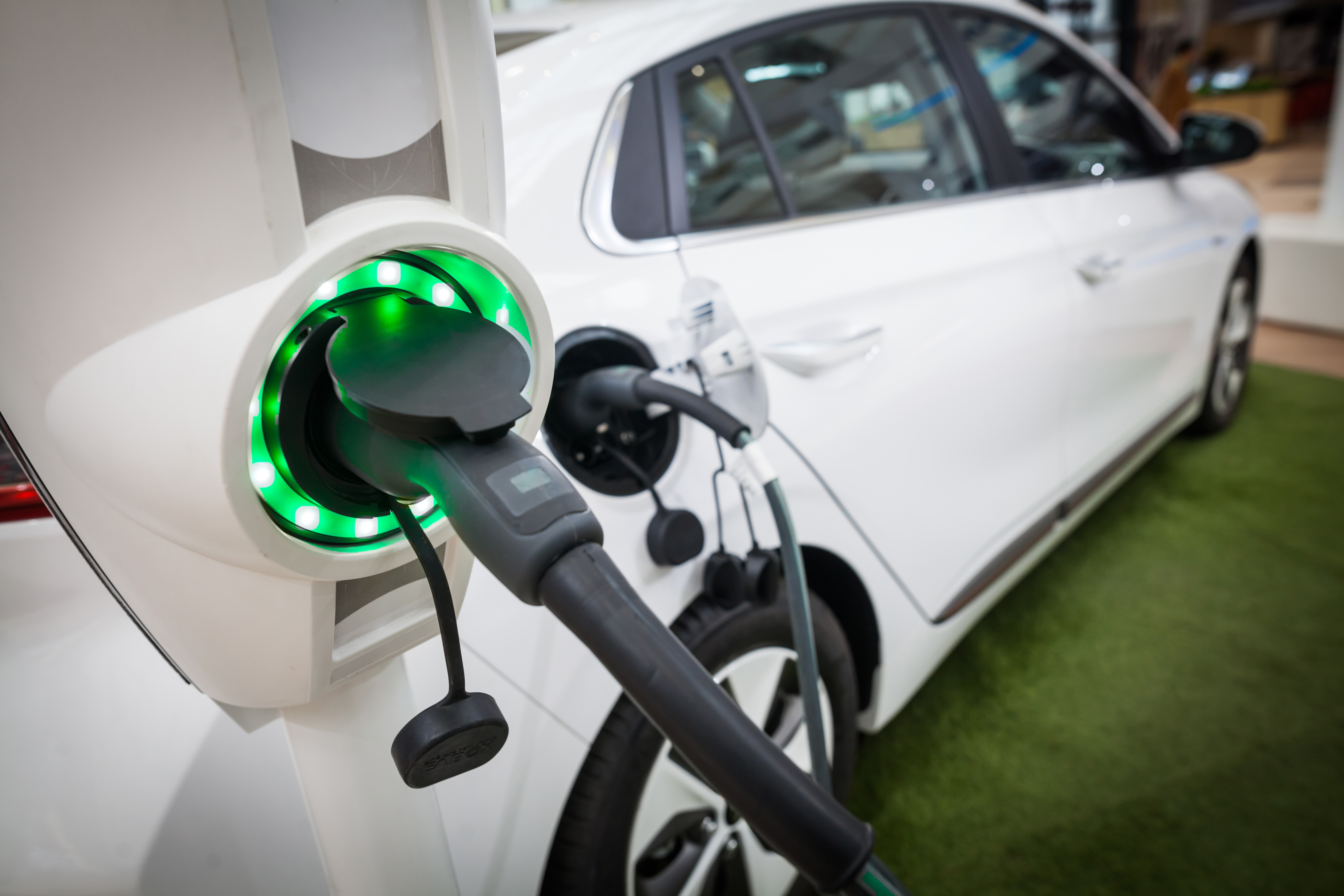  How Many Amps Are Needed To Charge An Electric Car